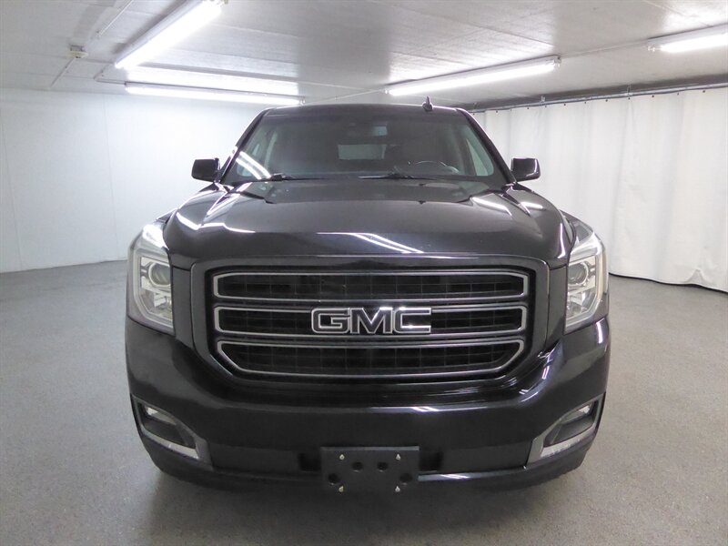 2019 Gmc Yukon XL SLT photo 2