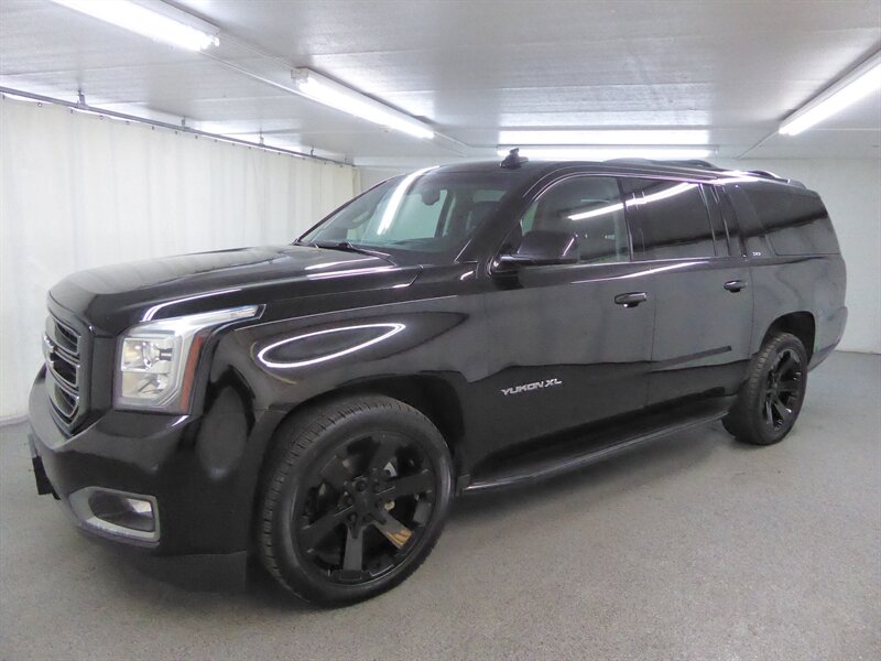 2019 Gmc Yukon XL SLT photo 3