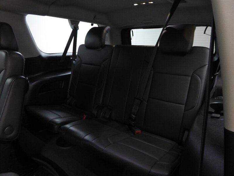 2019 Gmc Yukon XL SLT photo 32