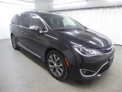 2017 Chrysler Pacifica Limited Minivan