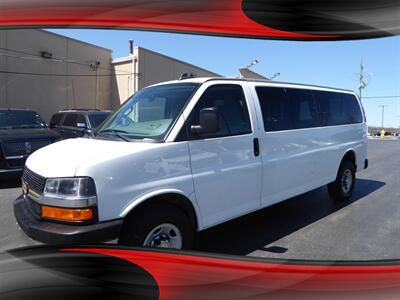 2019 Chevrolet Express LT 3500   - Photo 3 - Downers Grove, IL 60515
