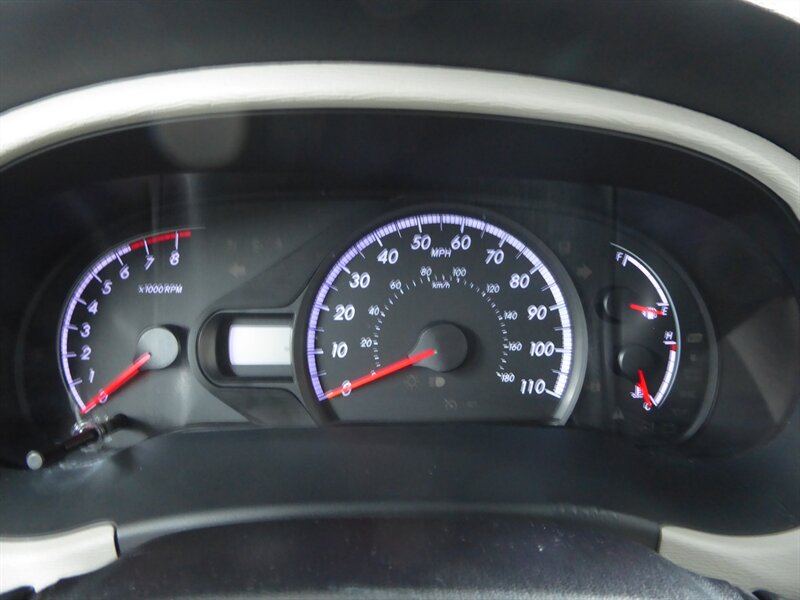 2014 TOYOTA SIENNA - Image 11
