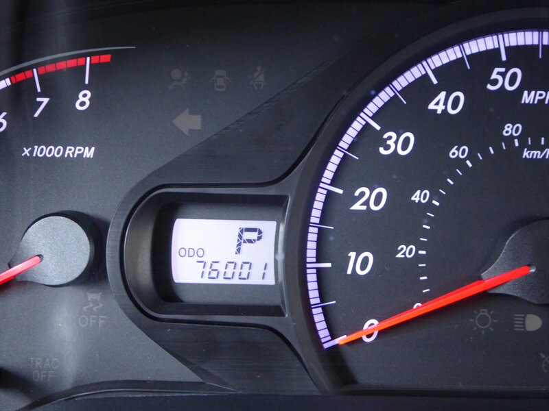 2014 TOYOTA SIENNA - Image 12