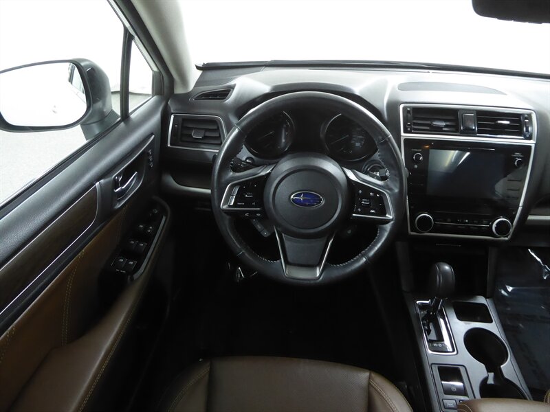 2018 SUBARU OUTBACK - Image 9