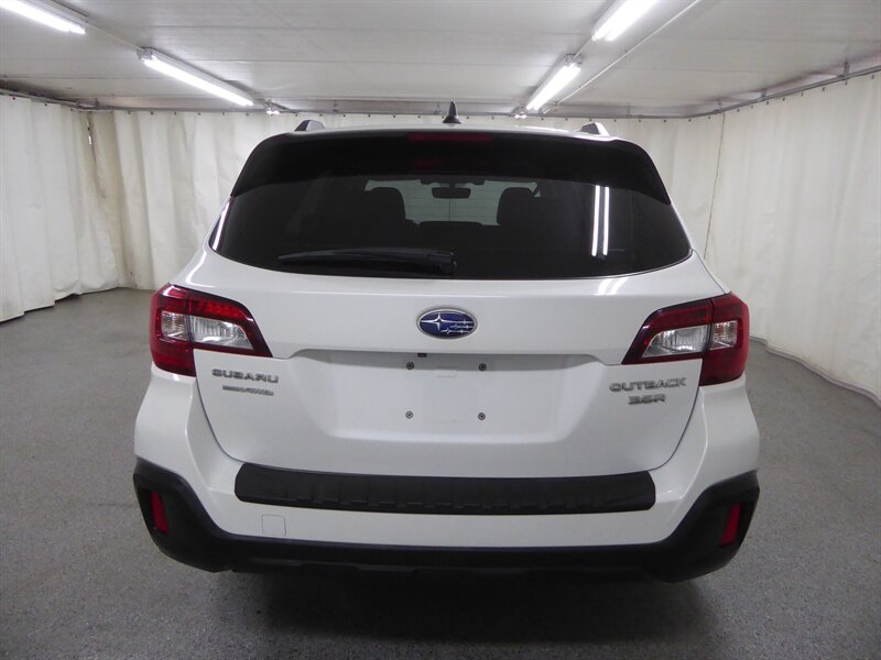 2018 SUBARU OUTBACK - Image 6