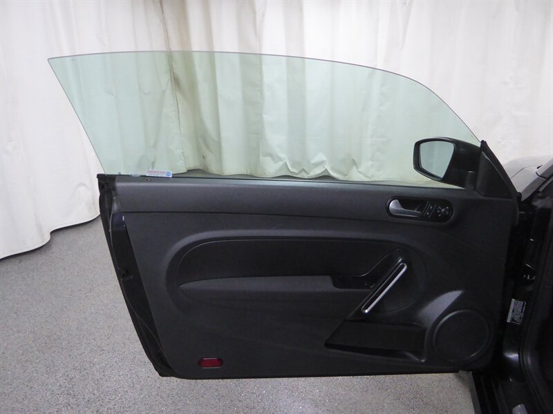 2016 VOLKSWAGEN BEETLE - Image 19