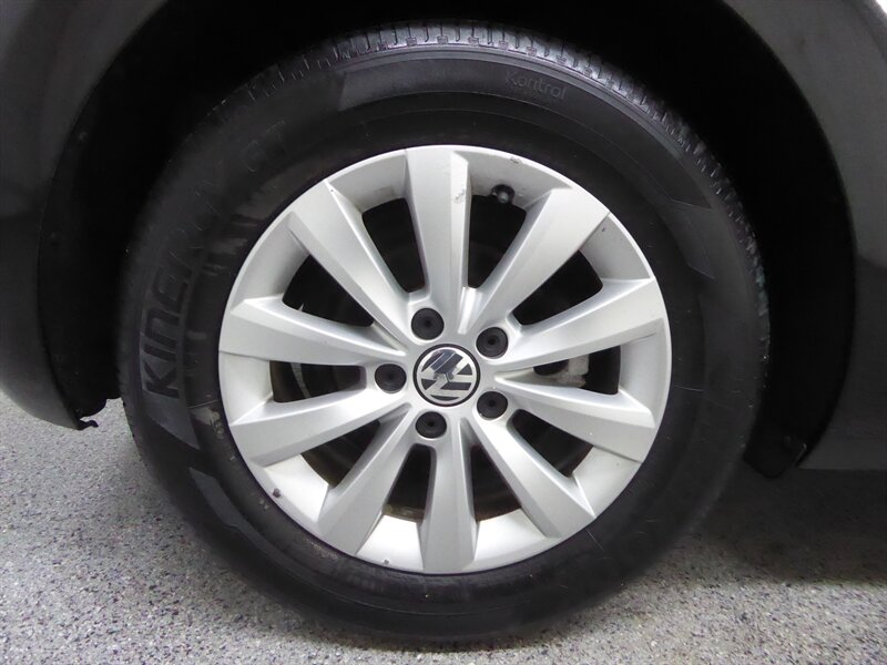 2016 VOLKSWAGEN BEETLE - Image 26