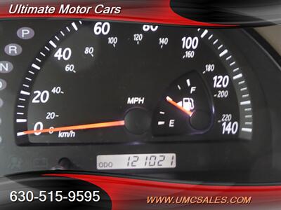 2004 Toyota Camry XLE V6   - Photo 13 - Downers Grove, IL 60515