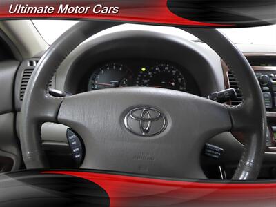 2004 Toyota Camry XLE V6   - Photo 11 - Downers Grove, IL 60515