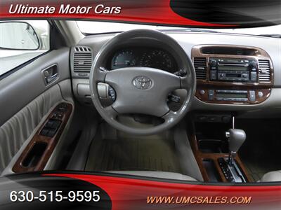 2004 Toyota Camry XLE V6   - Photo 10 - Downers Grove, IL 60515