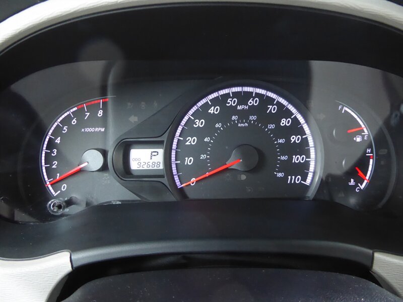 2014 TOYOTA SIENNA - Image 11