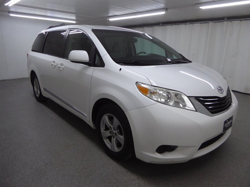2014 Toyota Sienna LE