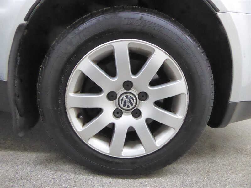 2003 VOLKSWAGEN PASSAT - Image 32