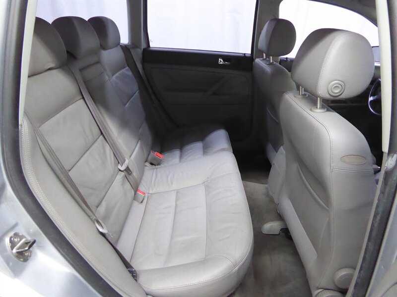 2003 VOLKSWAGEN PASSAT - Image 29