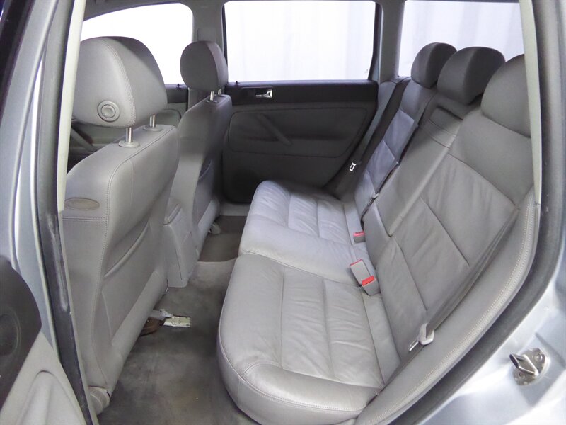 2003 VOLKSWAGEN PASSAT - Image 26