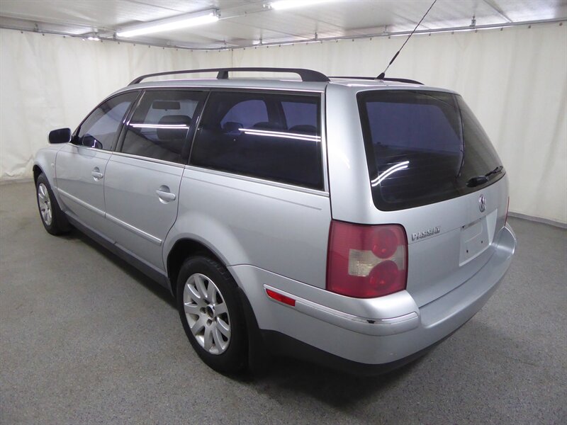 2003 VOLKSWAGEN PASSAT - Image 5