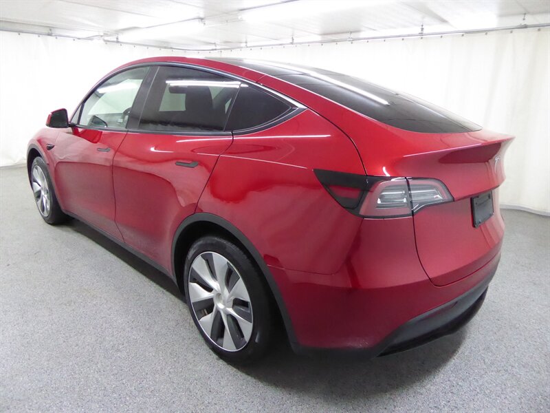 2021 Tesla Model Y Standard Range photo 4