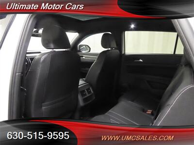 2020 Volkswagen Atlas Cross Sport V6 SE 4Motion   - Photo 27 - Downers Grove, IL 60515