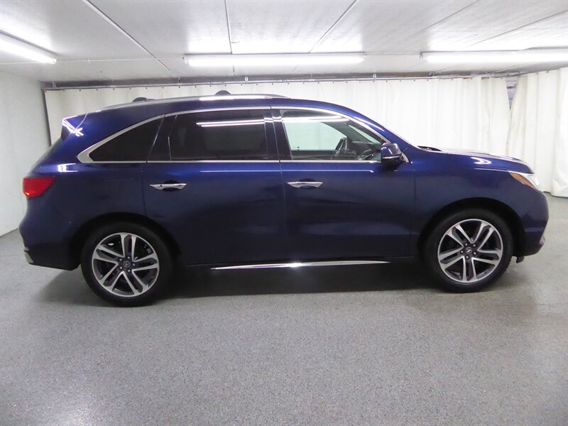 2018 Acura MDX SH-AWD Advance photo 3