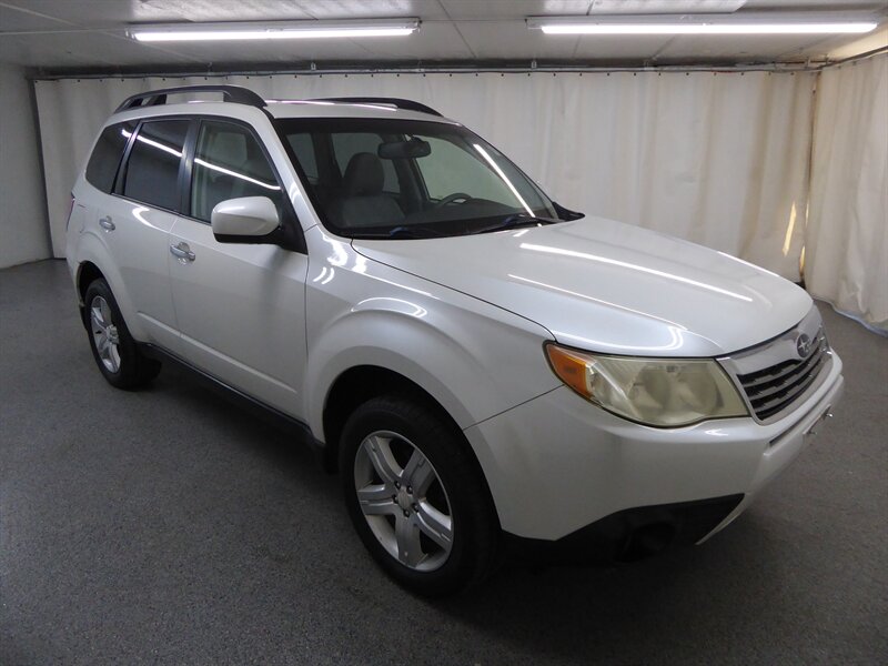 2010 Subaru Forester 2.5X Premium - Photo 1 - Downers Grove, IL 60515