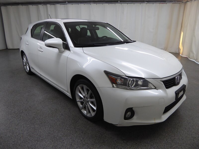 2012 Lexus CT 200h Premium - Photo 1 - Downers Grove, IL 60515