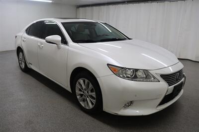 2014 Lexus ES 300h Sedan