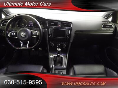 2017 Volkswagen Golf GTI SE   - Photo 9 - Downers Grove, IL 60515