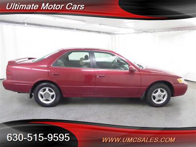 1998 Toyota Camry LE   - Photo 8 - Downers Grove, IL 60515