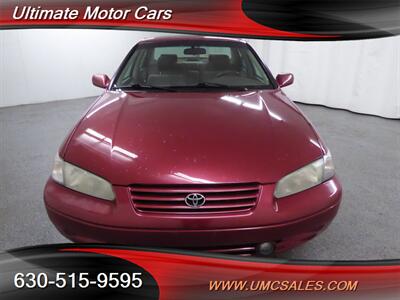 1998 Toyota Camry LE   - Photo 2 - Downers Grove, IL 60515