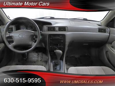 1998 Toyota Camry LE   - Photo 9 - Downers Grove, IL 60515