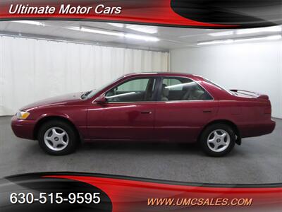 1998 Toyota Camry LE   - Photo 4 - Downers Grove, IL 60515