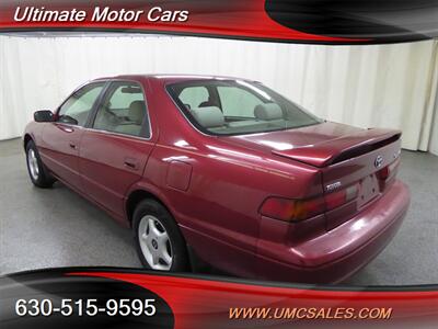 1998 Toyota Camry LE   - Photo 5 - Downers Grove, IL 60515