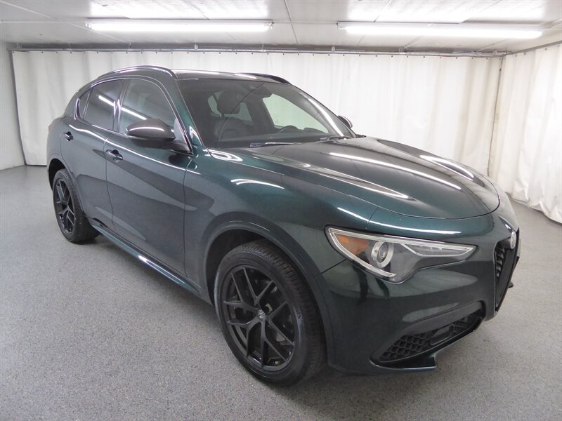 2020 Alfa Romeo Stelvio Ti Sport  