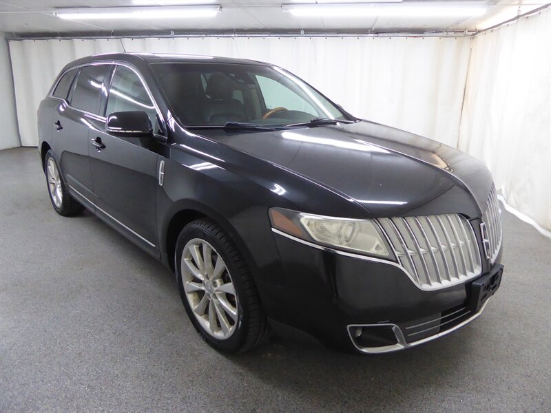 2010 Lincoln MKT EcoBoost - Photo 1 - Downers Grove, IL 60515