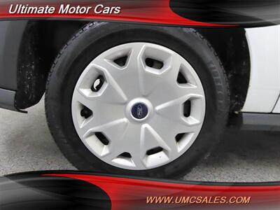 2015 Ford Transit Connect XL   - Photo 24 - Downers Grove, IL 60515