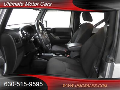 2013 Jeep Wrangler Sport   - Photo 18 - Downers Grove, IL 60515