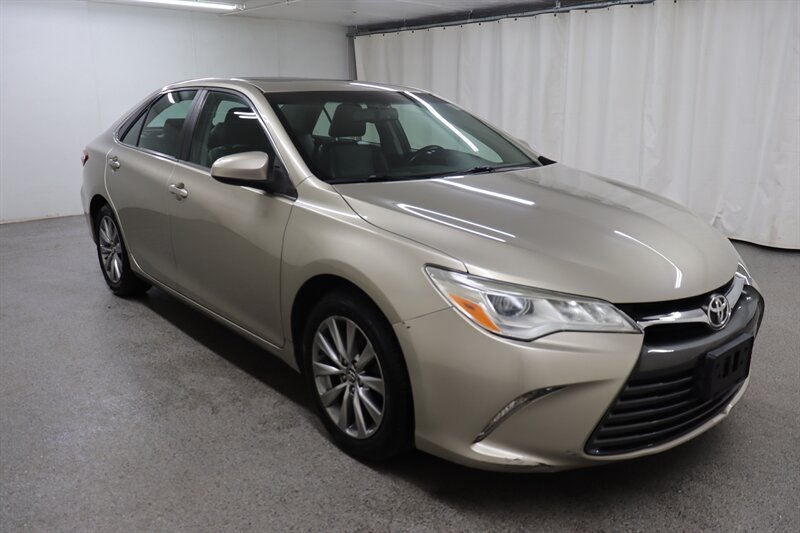 2015 Toyota Camry XLE V6  