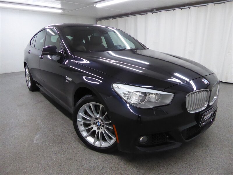 2012 BMW 5 Series 550i xDrive Gran Turismo  