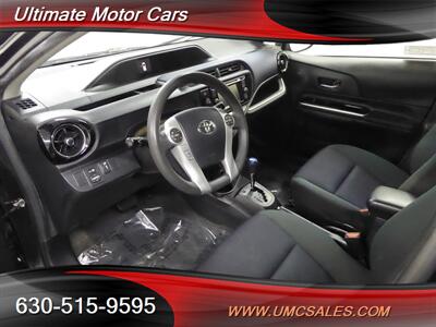 2016 Toyota Prius c Two   - Photo 15 - Downers Grove, IL 60515