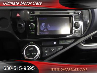 2016 Toyota Prius c Two   - Photo 13 - Downers Grove, IL 60515