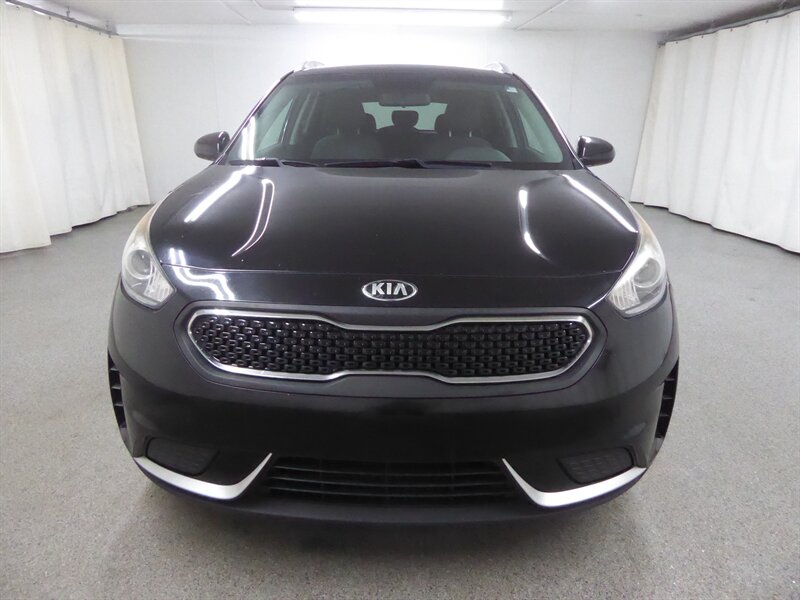 2017 Kia Niro LX  