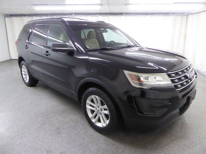 2016 Ford Explorer - Photo 1 - Downers Grove, IL 60515