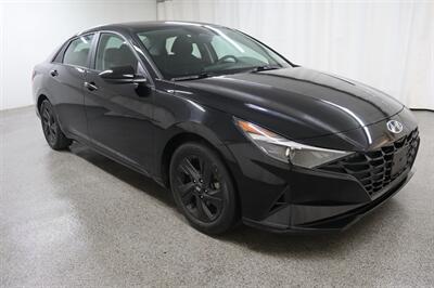 2021 Hyundai ELANTRA SEL Sedan