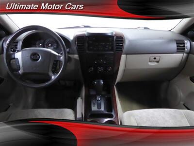2004 Kia Sorento EX   - Photo 9 - Downers Grove, IL 60515