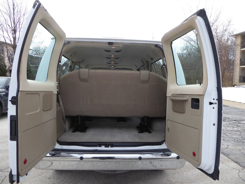 2013 FORD E-350 - Image 26