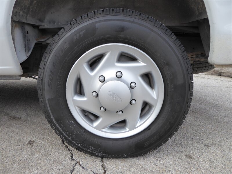 2013 FORD E-350 - Image 27