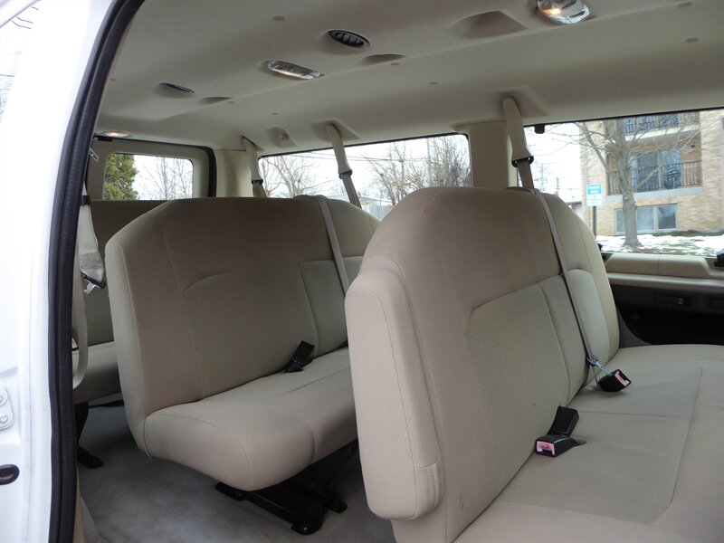 2013 FORD E-350 - Image 25