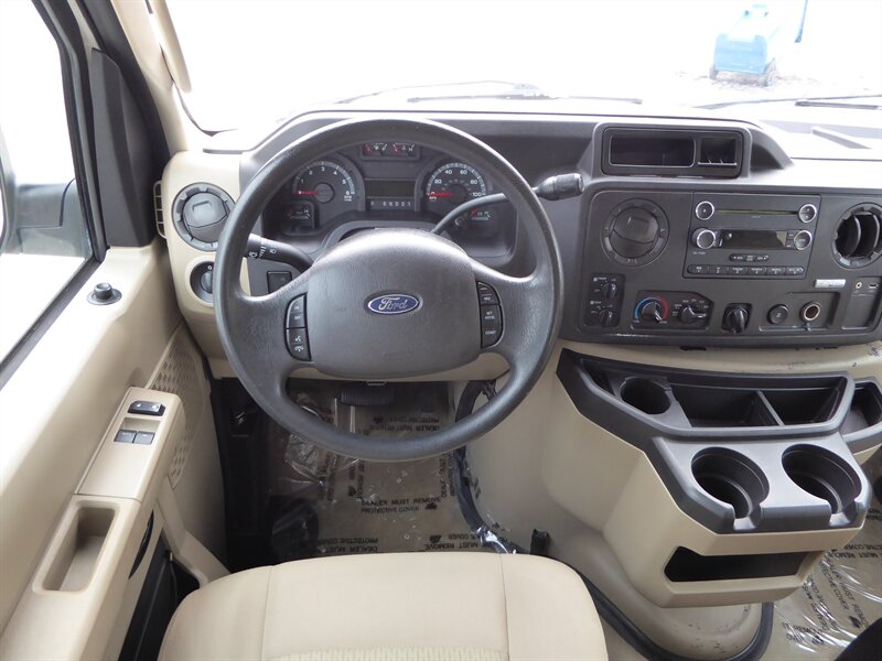 2013 FORD E-350 - Image 10