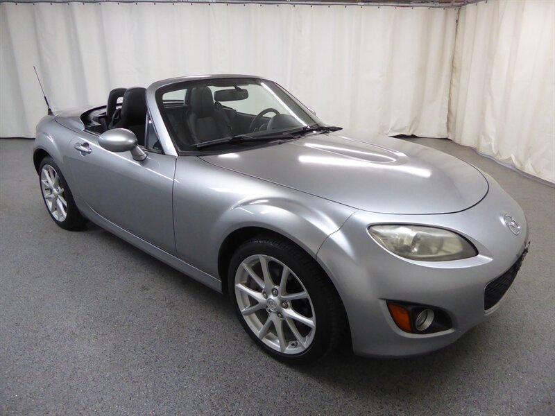 2011 Mazda MX-5 Miata Special Edition - Photo 1 - Downers Grove, IL 60515