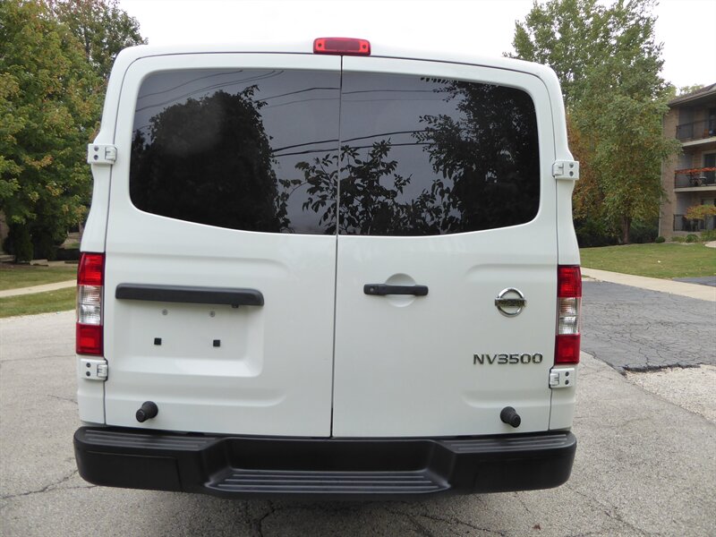 2020 Nissan NV3500 photo 4